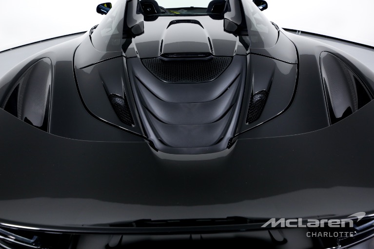 Used-2022-McLaren-720S-Spider-Performance