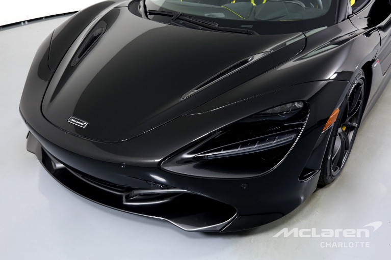 Used-2022-McLaren-720S-Spider-Performance