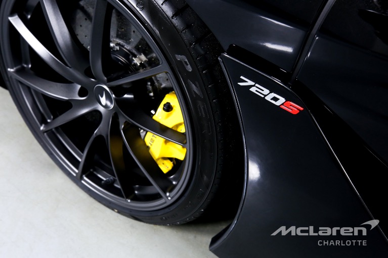 Used-2022-McLaren-720S-Spider-Performance