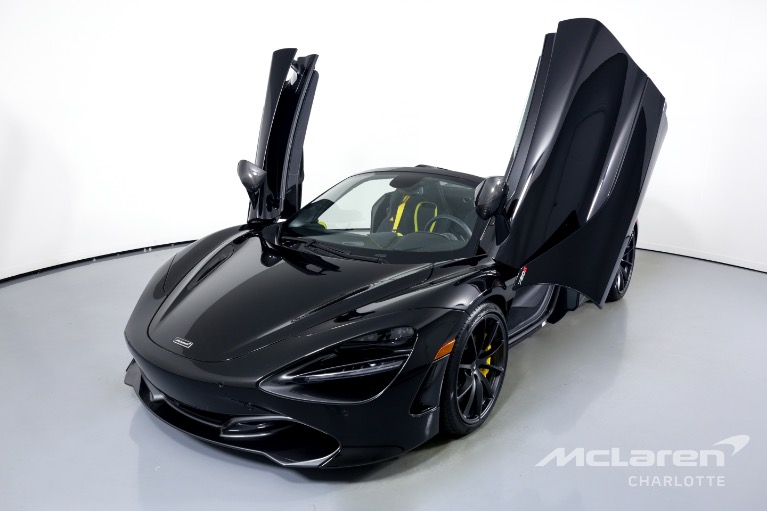 Used-2022-McLaren-720S-Spider-Performance