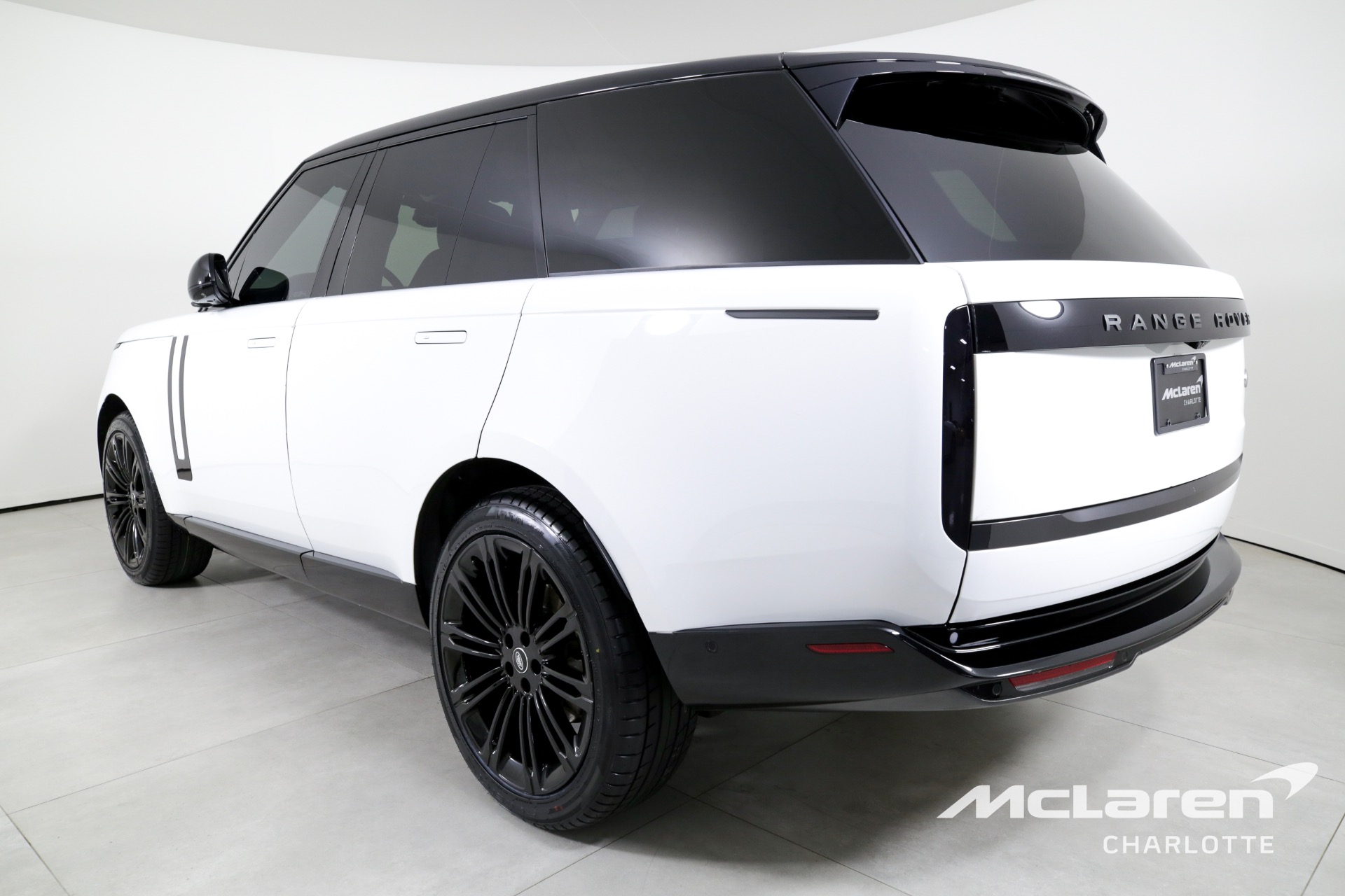 Used 2022 LAND ROVER RANGE ROVER P400 SE | Charlotte, NC