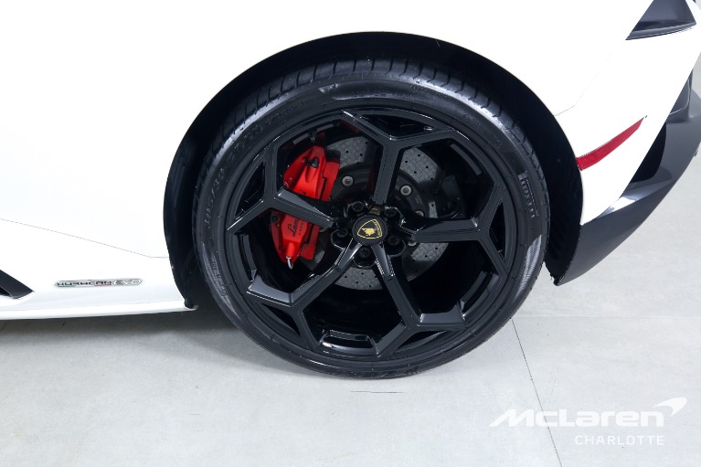 Used-2020-Lamborghini-Huracan-LP-640-4-EVO-Spyder