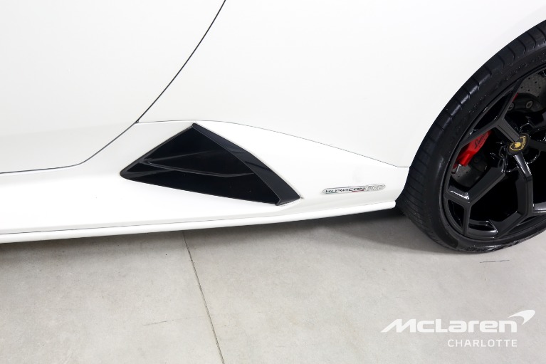 Used-2020-Lamborghini-Huracan-LP-640-4-EVO-Spyder