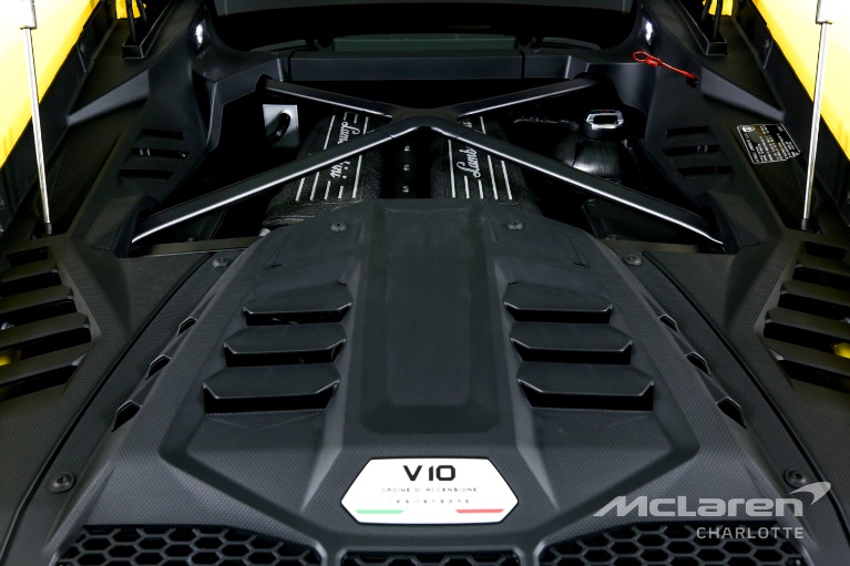 Used-2021-Lamborghini-Huracan-LP-610-2-EVO
