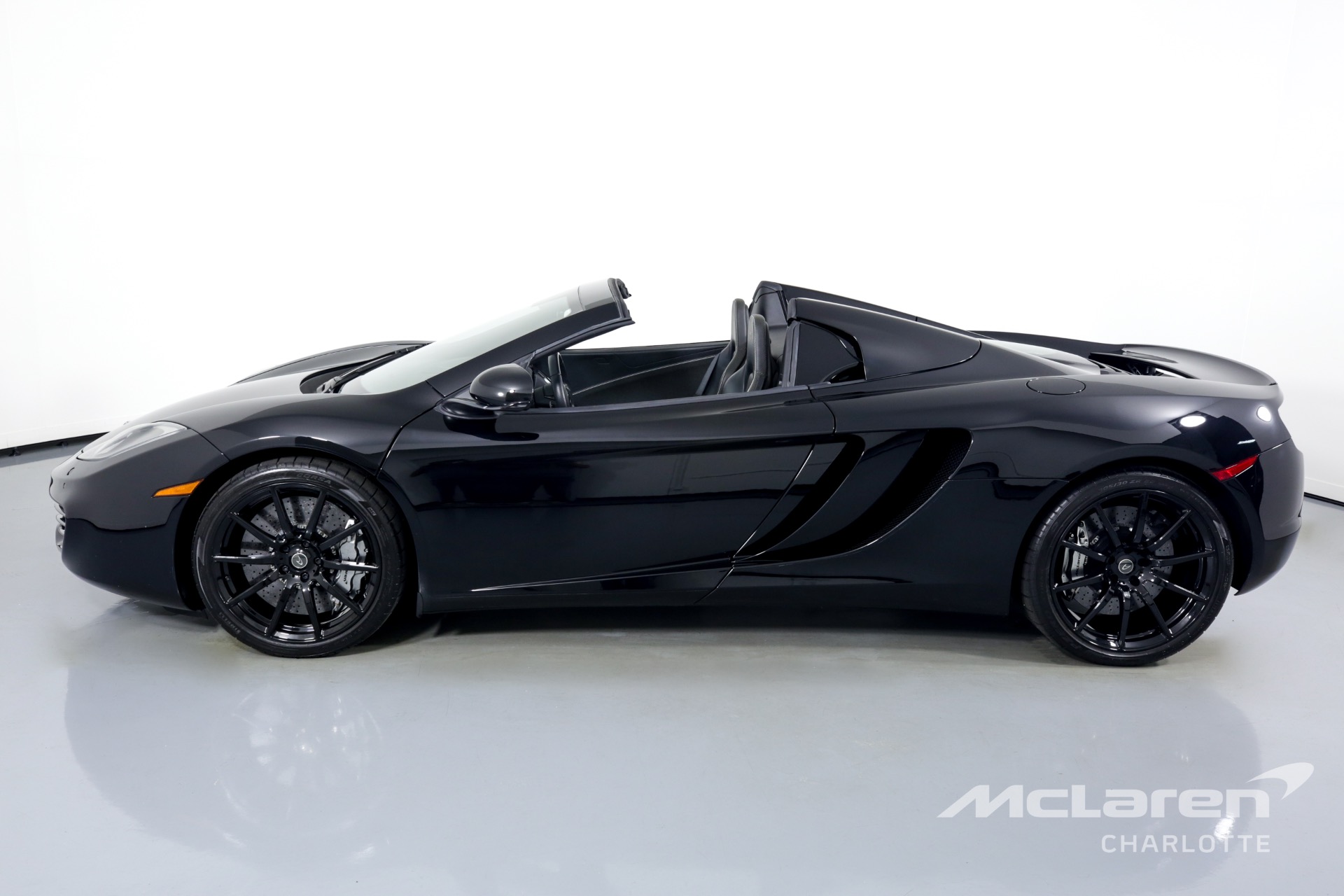 Used 2014 McLaren MP4-12C Spider | Charlotte, NC