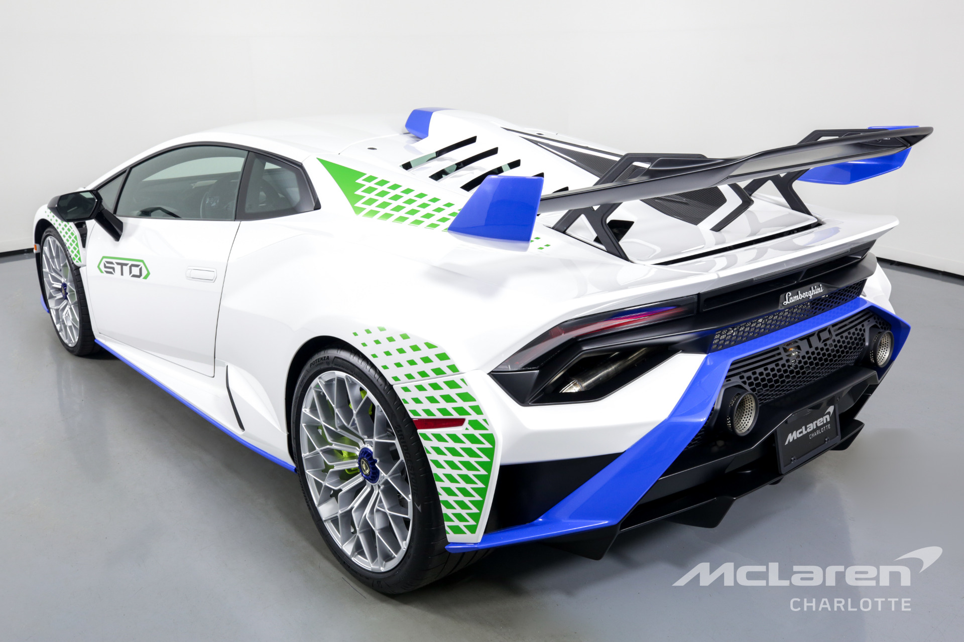 Used 2022 Lamborghini Huracan LP 640-4 STO | Charlotte, NC