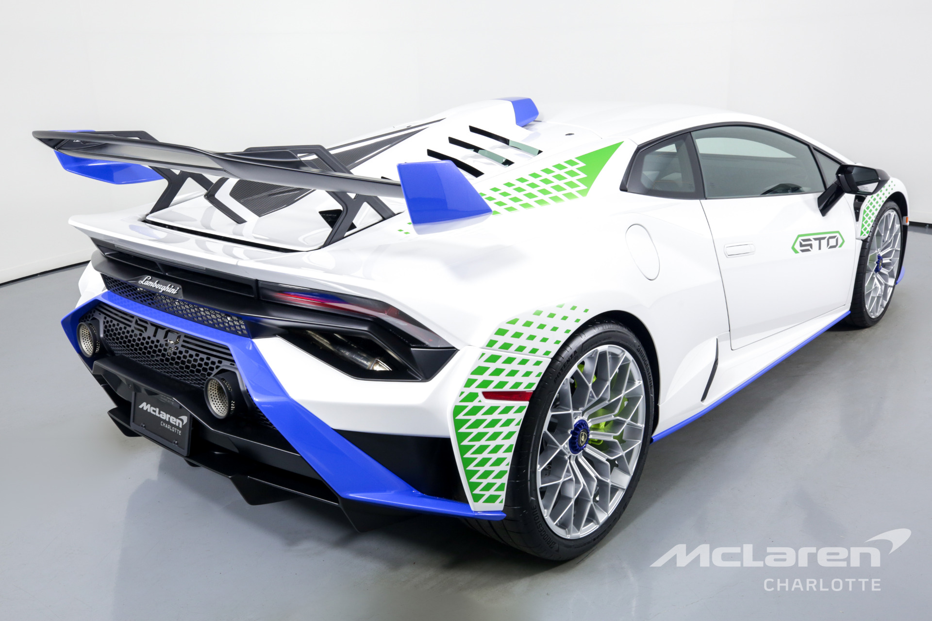 Used 2022 Lamborghini Huracan LP 640-4 STO | Charlotte, NC