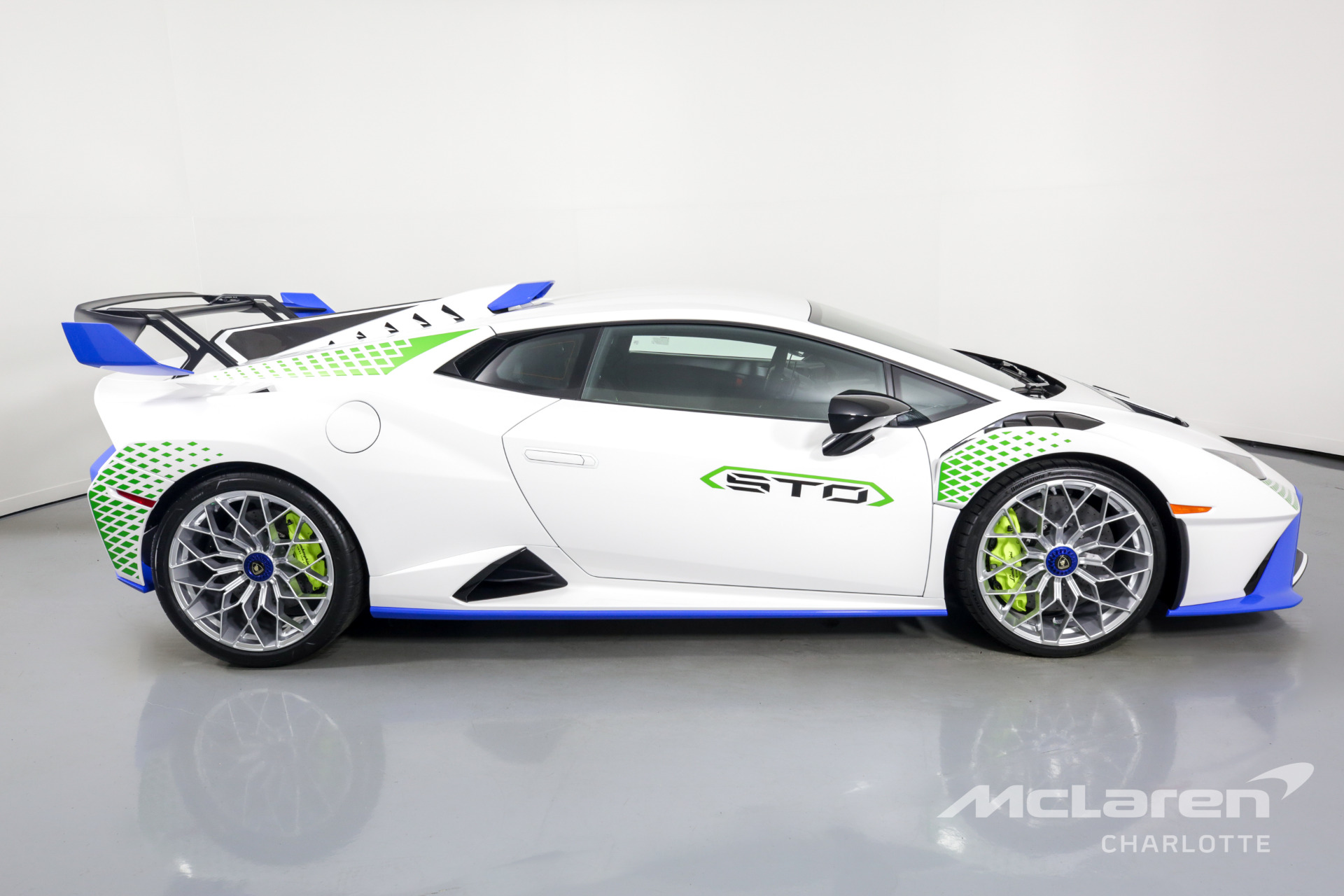Used 2022 Lamborghini Huracan LP 640-4 STO | Charlotte, NC