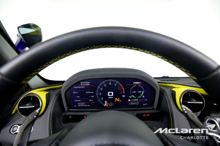 New-2022-McLaren-720S-Spider-Performance