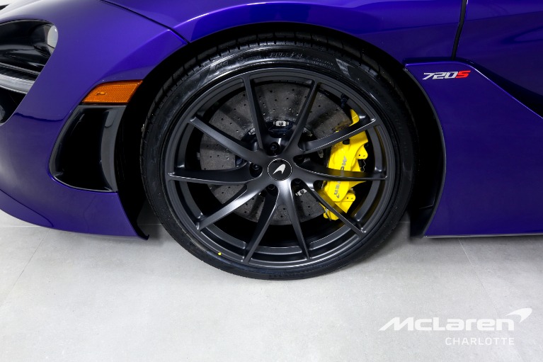 New-2022-McLaren-720S-Spider-Performance