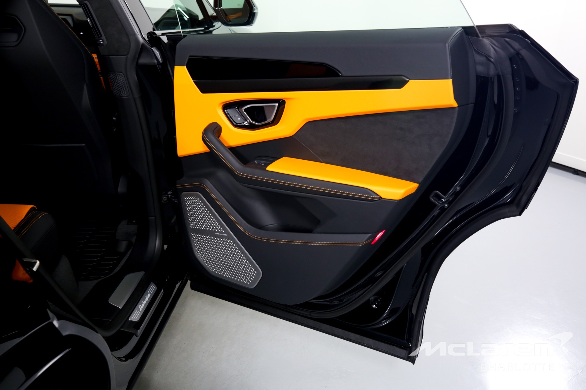 Used 2022 LAMBORGHINI URUS | Charlotte, NC