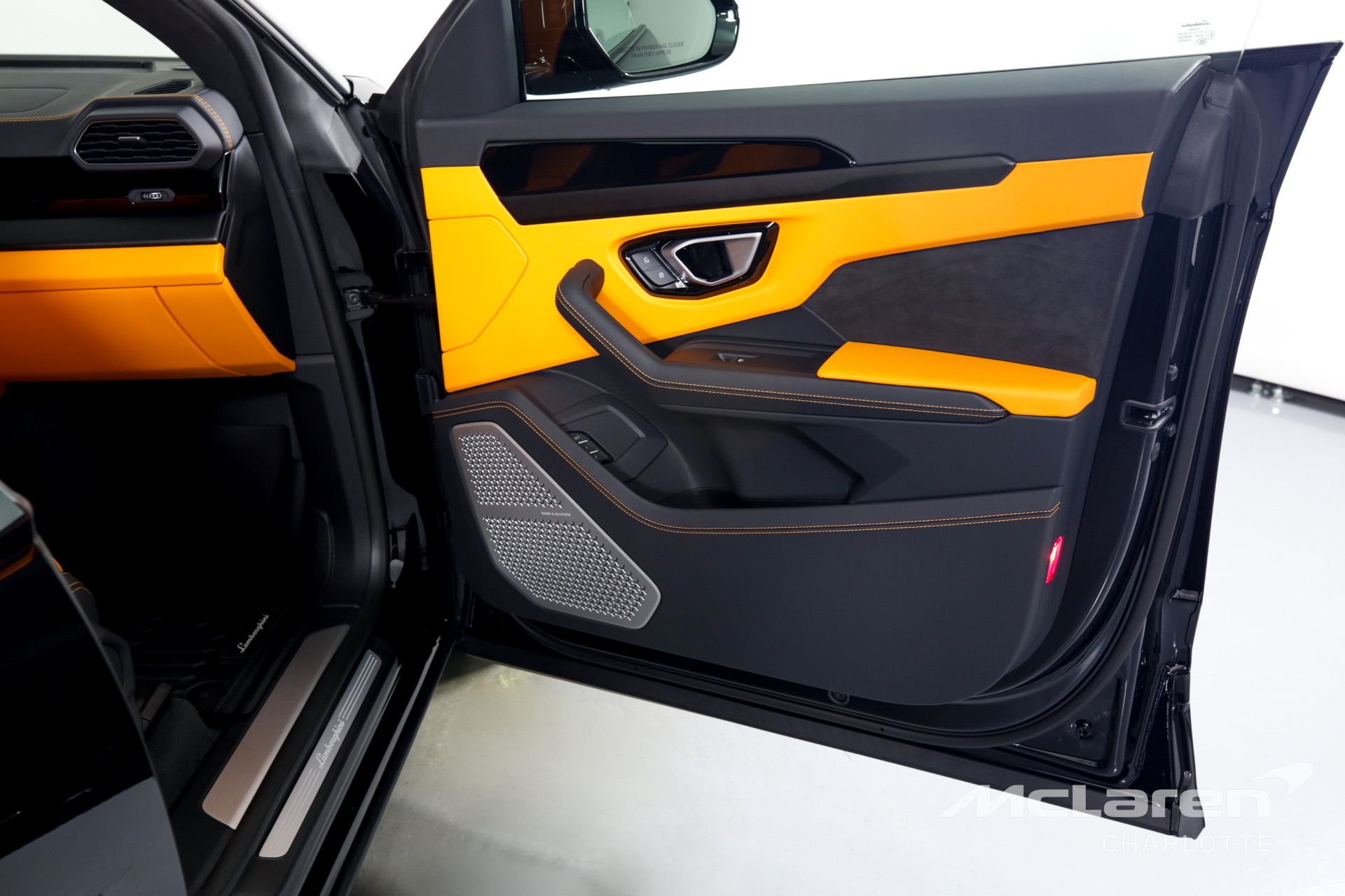 Used 2022 LAMBORGHINI URUS | Charlotte, NC