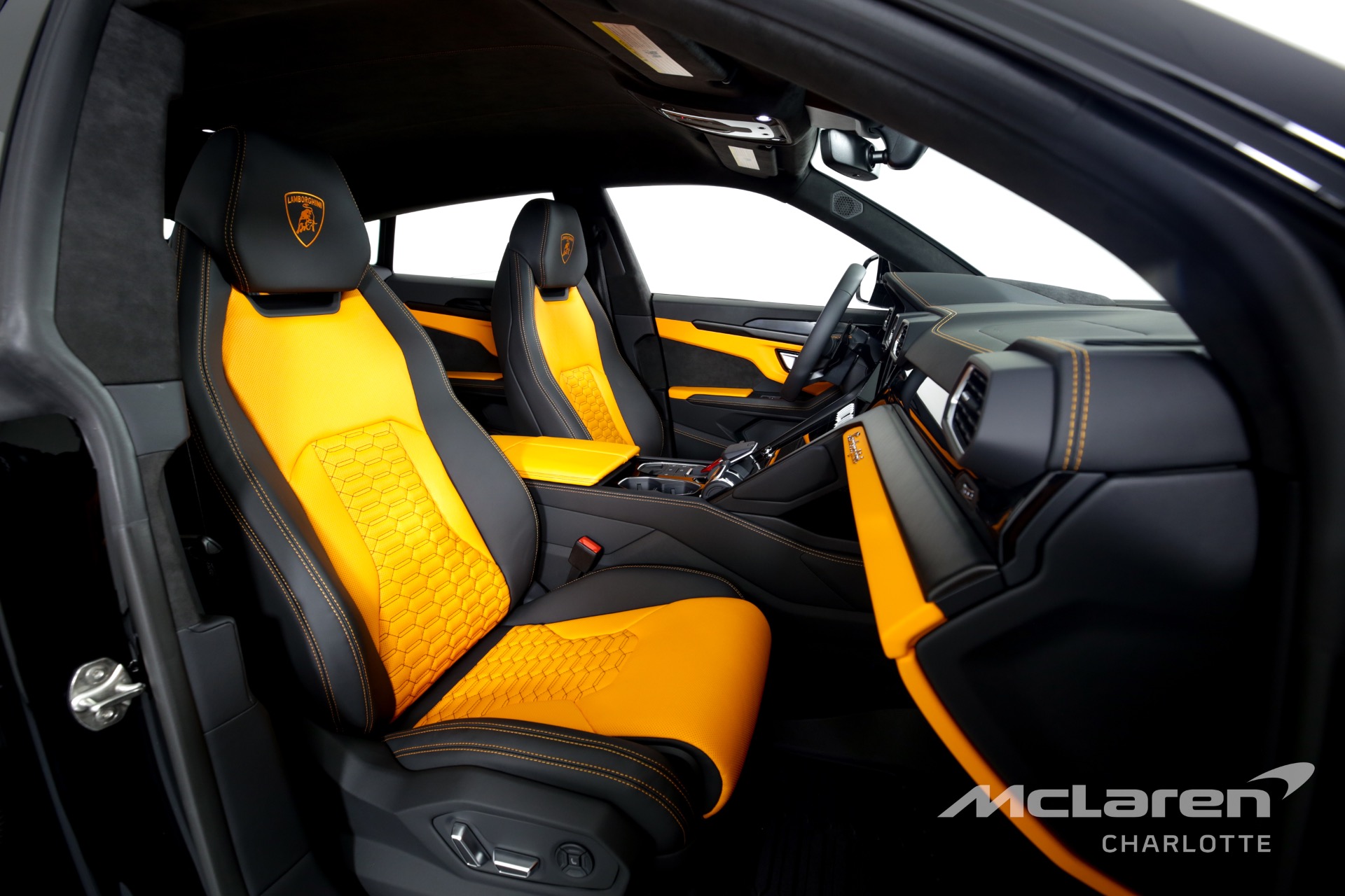 Used 2022 LAMBORGHINI URUS | Charlotte, NC