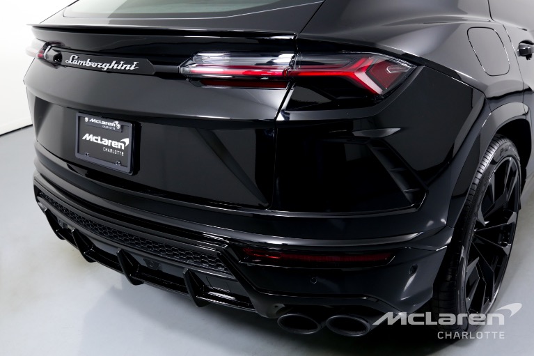 Used-2022-LAMBORGHINI-URUS