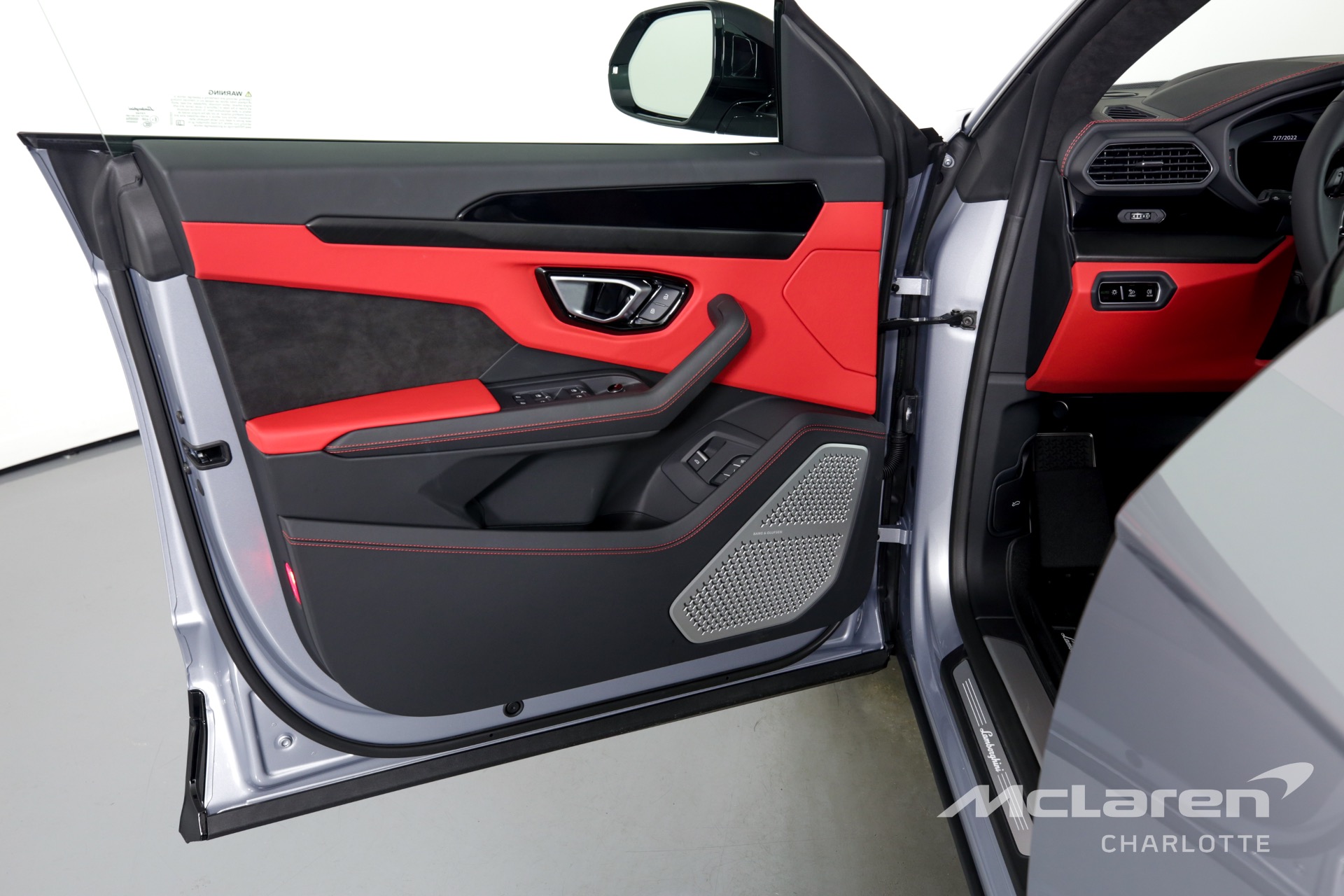 Used 2022 LAMBORGHINI URUS | Charlotte, NC