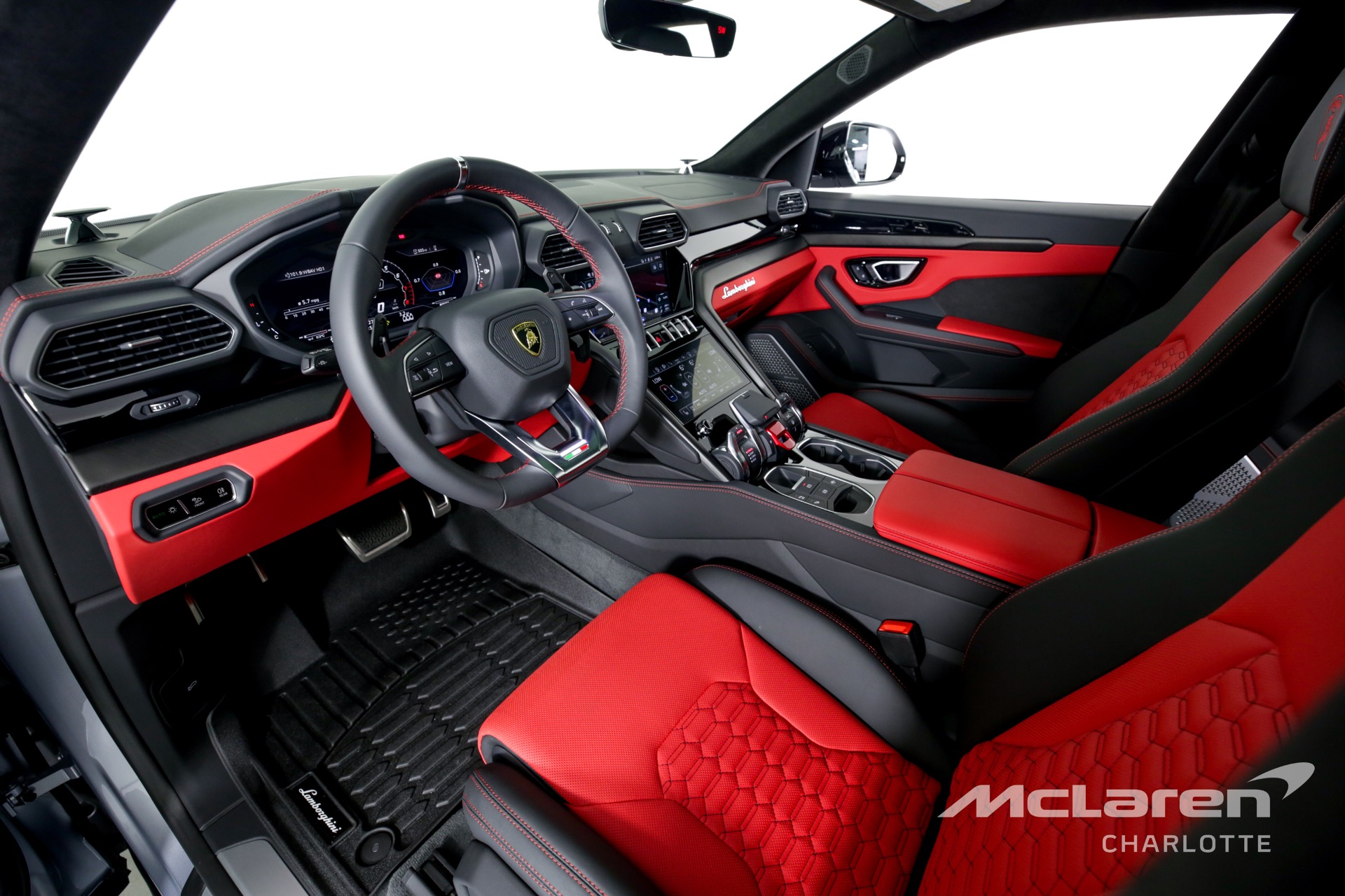 Used 2022 LAMBORGHINI URUS | Charlotte, NC