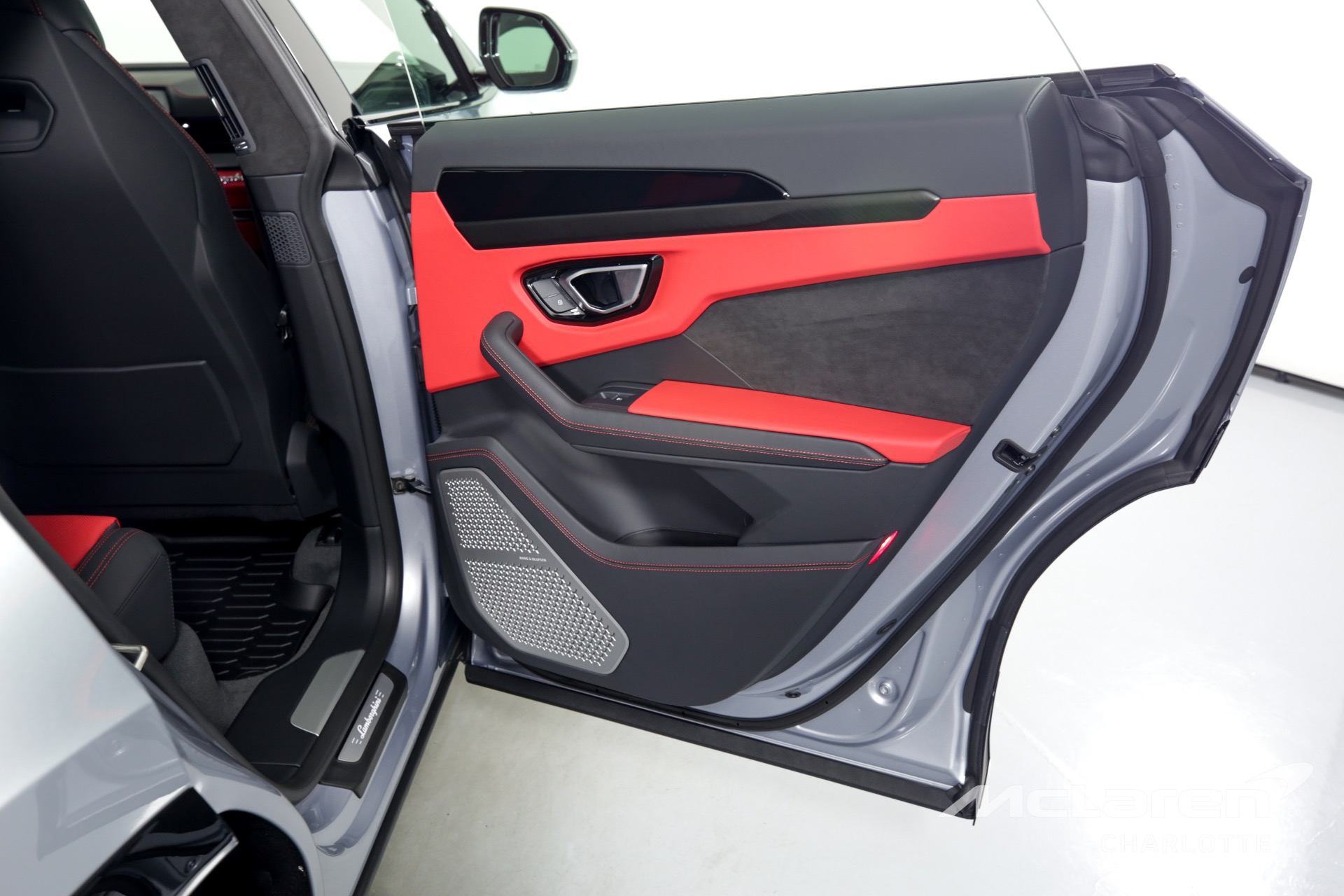 Used 2022 LAMBORGHINI URUS | Charlotte, NC