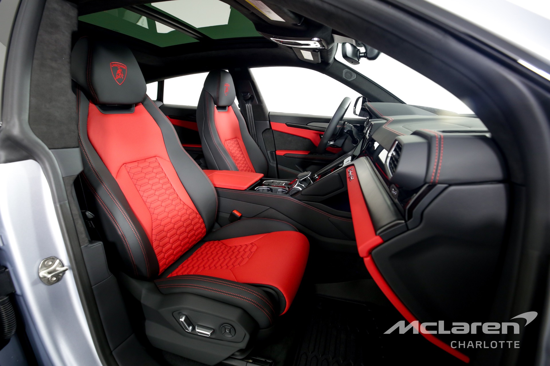 Used 2022 LAMBORGHINI URUS | Charlotte, NC