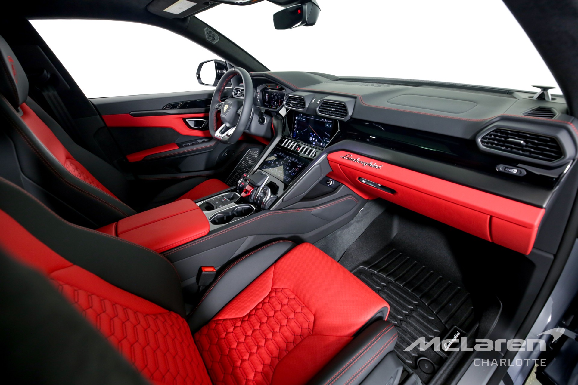 Used 2022 LAMBORGHINI URUS | Charlotte, NC