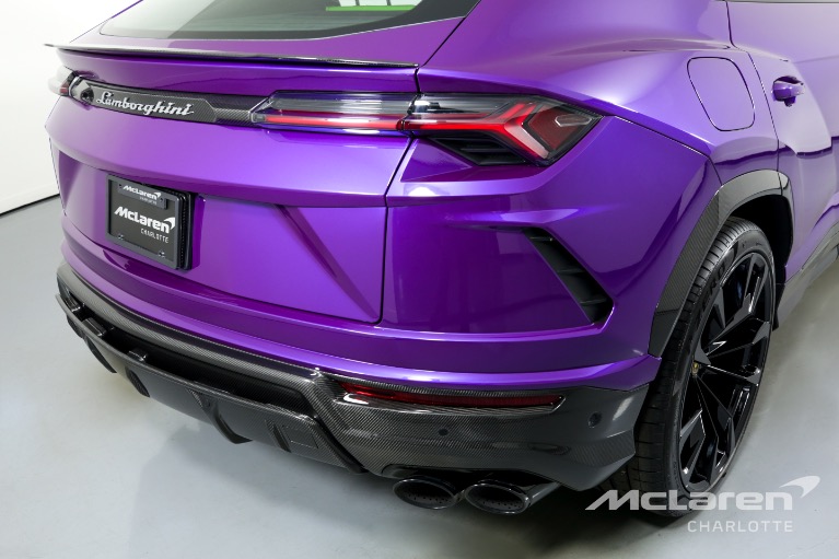 Used-2022-LAMBORGHINI-URUS