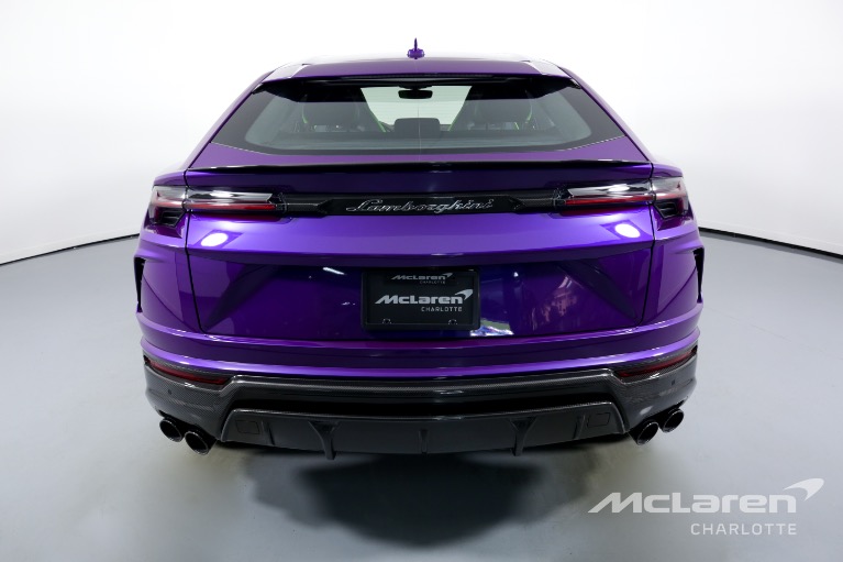 Used-2022-LAMBORGHINI-URUS