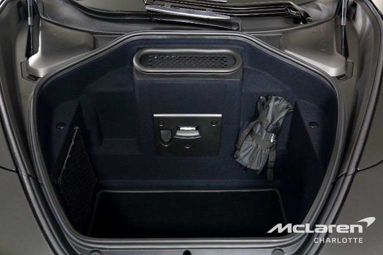 Used-2022-McLaren-720S-Spider-Performance