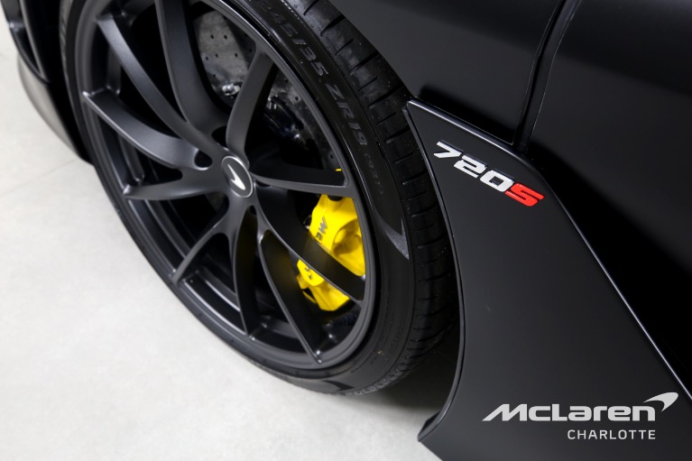 Used-2022-McLaren-720S-Spider-Performance