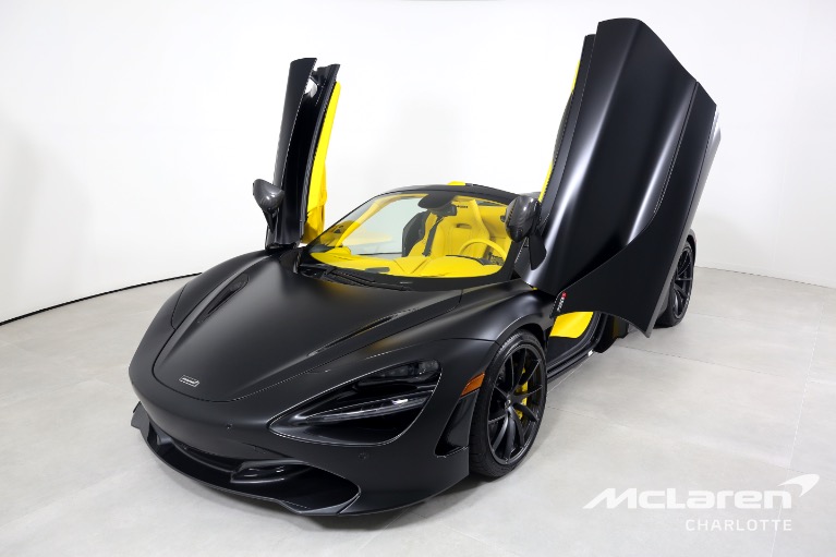 Used-2022-McLaren-720S-Spider-Performance