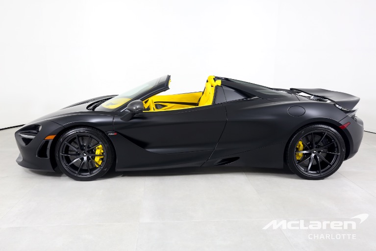 Used-2022-McLaren-720S-Spider-Performance