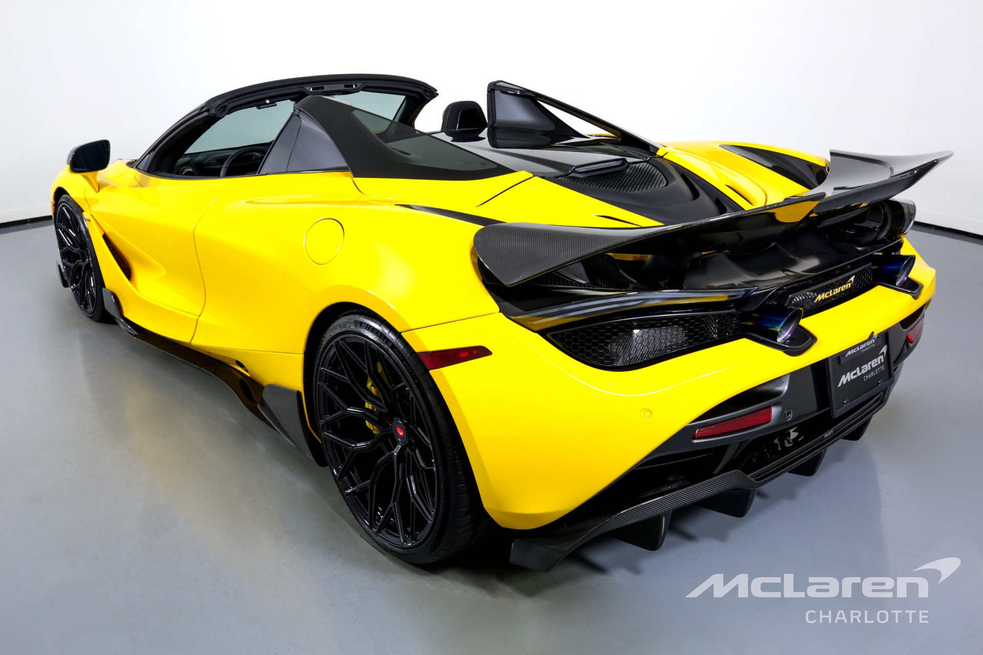 Used 2022 McLaren 720S Spider Performance | Charlotte, NC