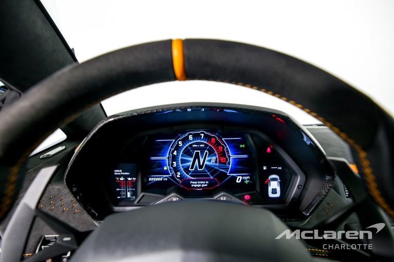 Used-2022-LAMBORGHINI-AVENTADOR-ULTIMAE