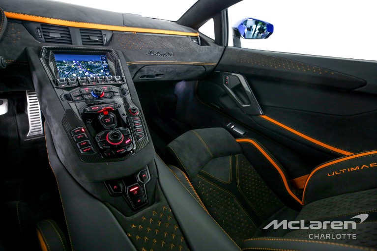 Used-2022-LAMBORGHINI-AVENTADOR-ULTIMAE