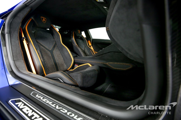 Used-2022-LAMBORGHINI-AVENTADOR-ULTIMAE
