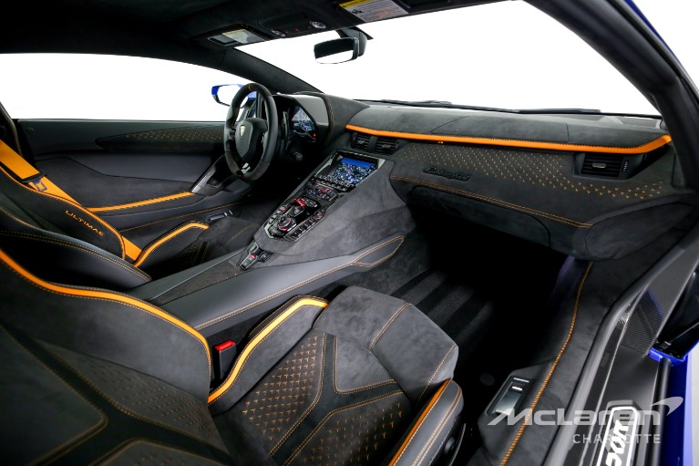 Used-2022-LAMBORGHINI-AVENTADOR-ULTIMAE