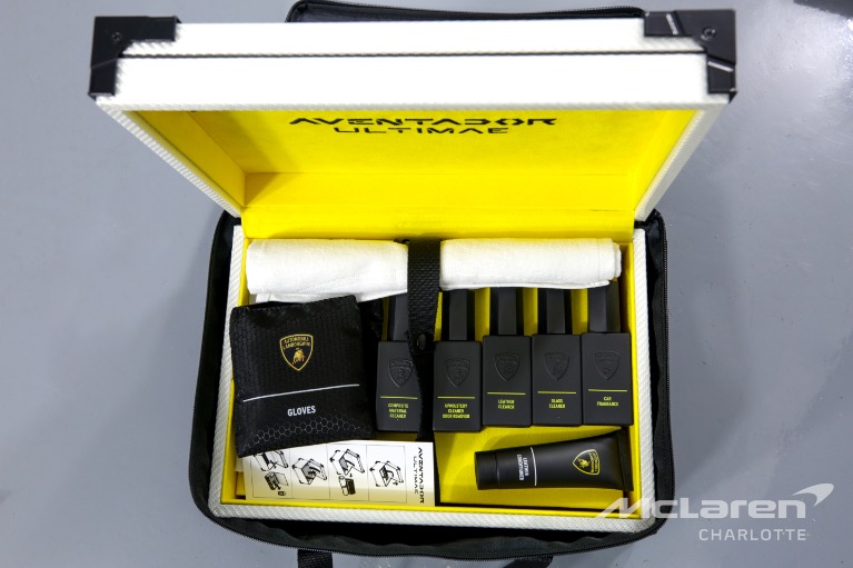 Used-2022-LAMBORGHINI-AVENTADOR-ULTIMAE