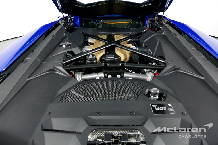 Used-2022-LAMBORGHINI-AVENTADOR-ULTIMAE