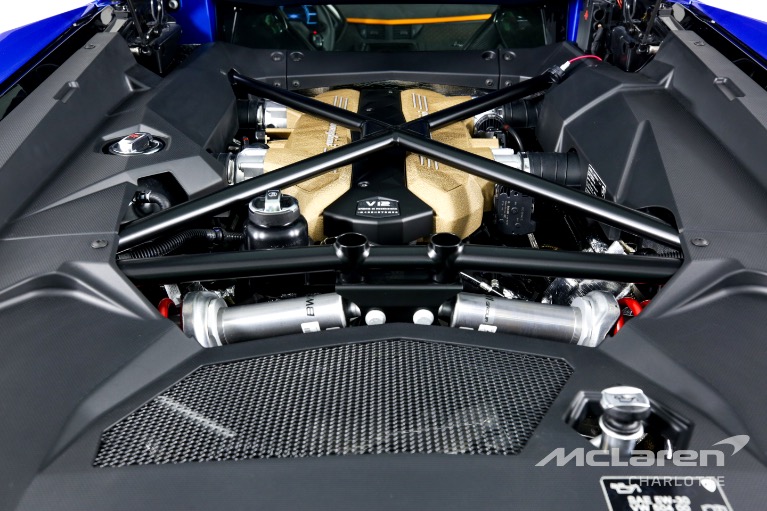 Used-2022-LAMBORGHINI-AVENTADOR-ULTIMAE