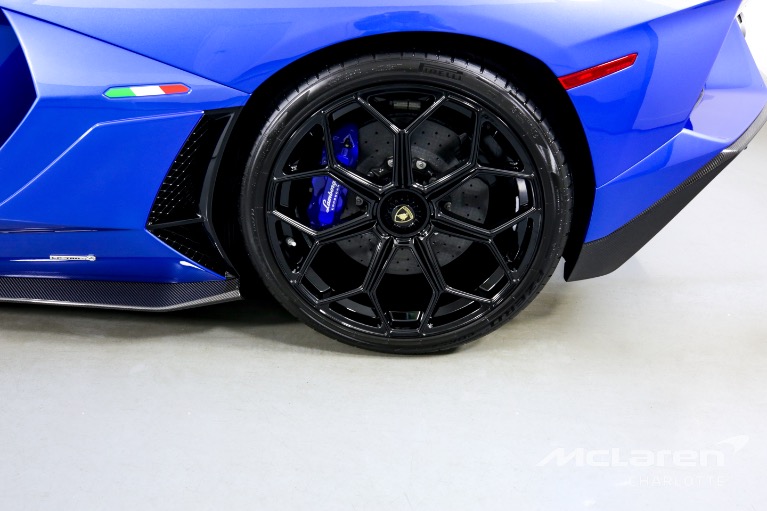 Used-2022-LAMBORGHINI-AVENTADOR-ULTIMAE