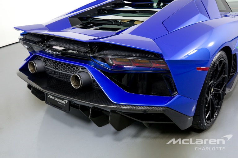 Used-2022-LAMBORGHINI-AVENTADOR-ULTIMAE
