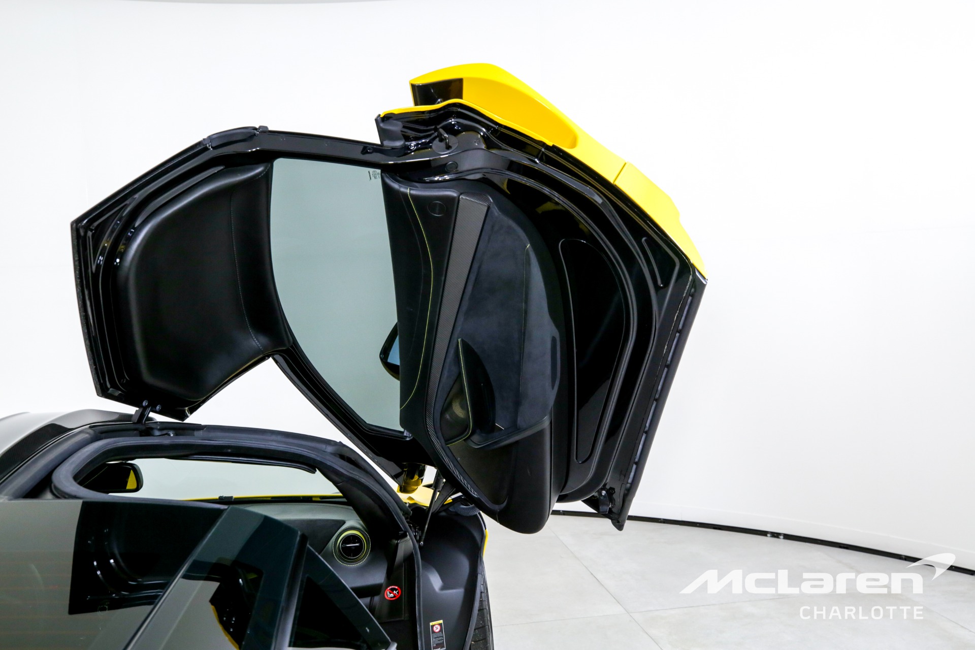 Used 2018 McLaren 720S Performance | Charlotte, NC