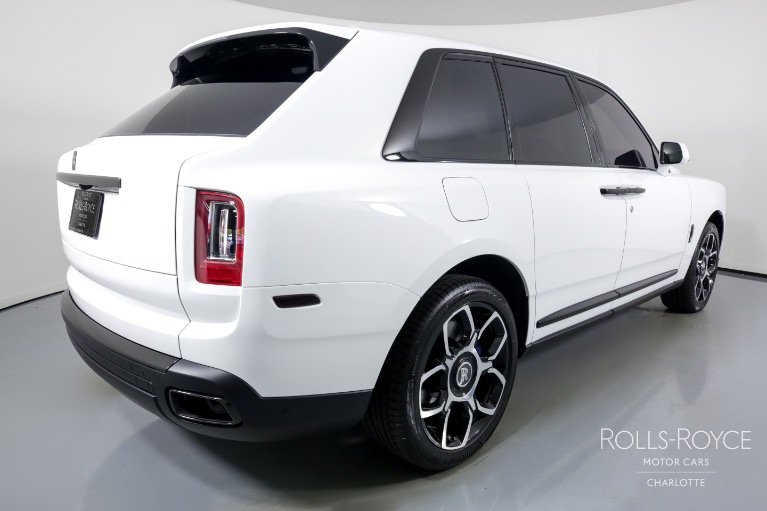 Used-2022-Rolls-Royce-Black-Badge-Cullinan-Black-Badge