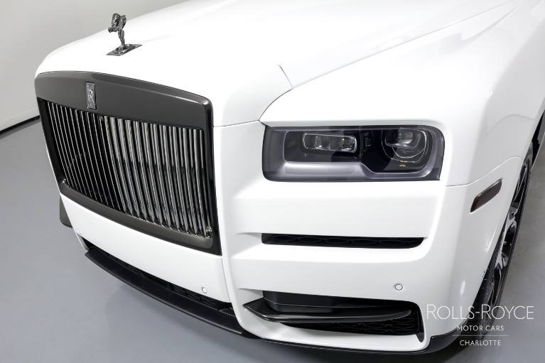 Used-2022-Rolls-Royce-Black-Badge-Cullinan-Black-Badge