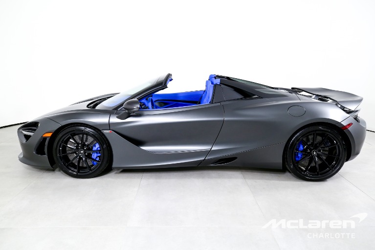 Used-2022-McLaren-720S-Spider-Performance