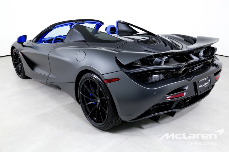 Used-2022-McLaren-720S-Spider-Performance