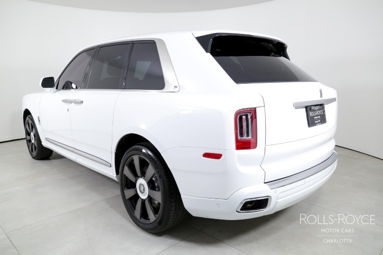 Used-2022-Rolls-Royce-Cullinan