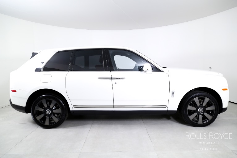 Used-2022-Rolls-Royce-Cullinan