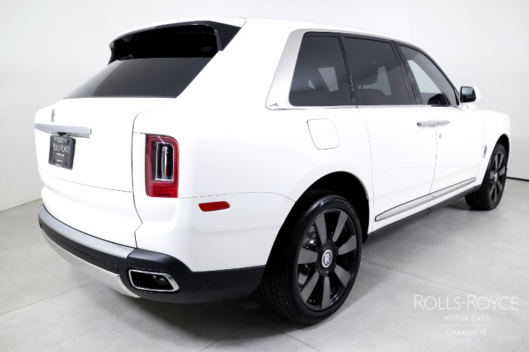 Used-2022-Rolls-Royce-Cullinan