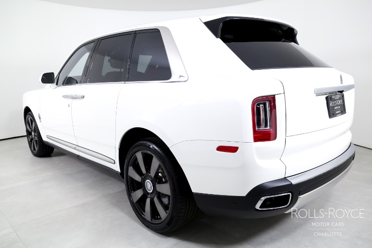 Used-2022-Rolls-Royce-Cullinan