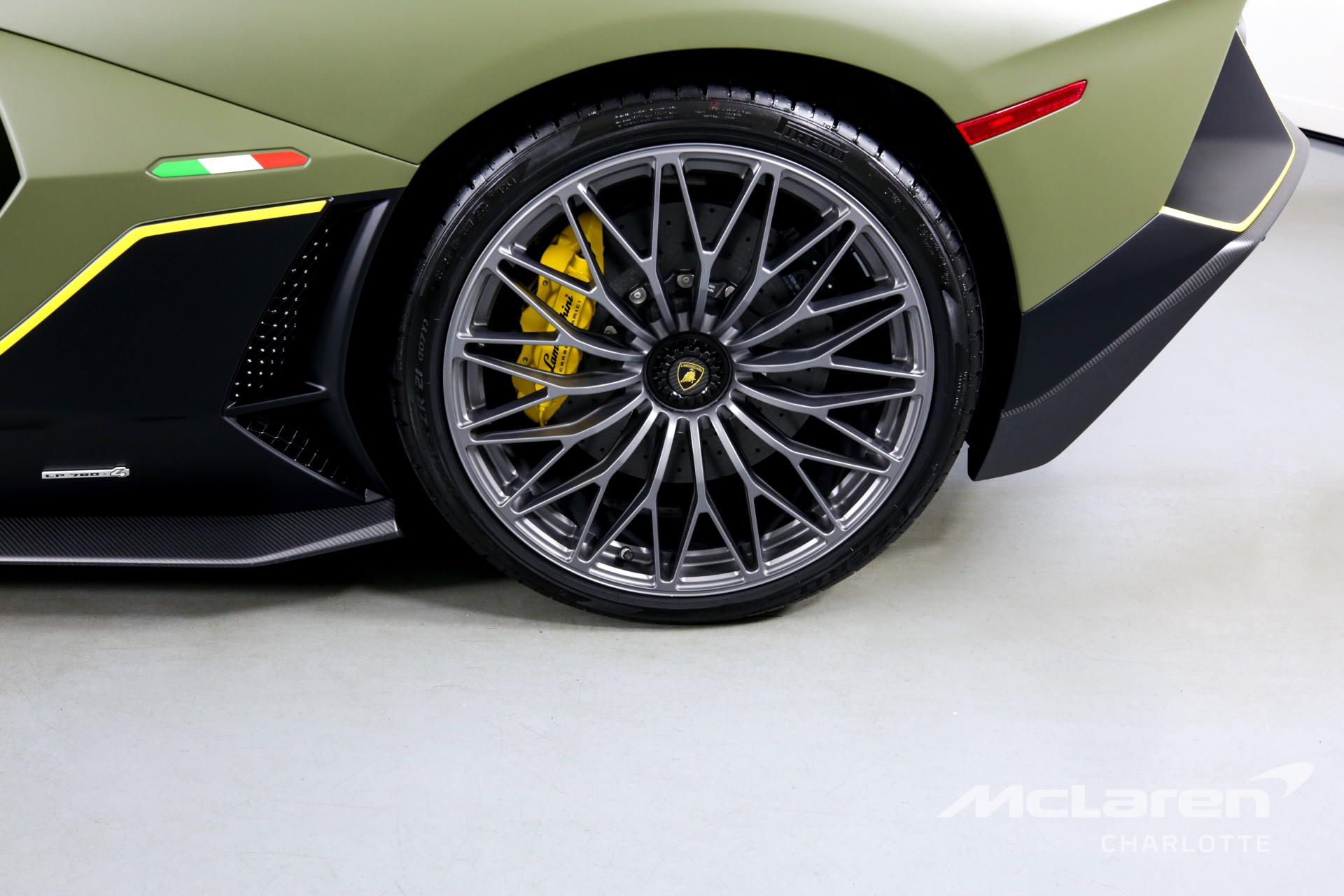 Used 2022 LAMBORGHINI AVENTADOR ULTIMAE | Charlotte, NC