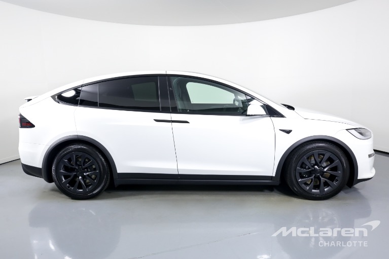 Used-2022-Tesla-Model-X-Plaid